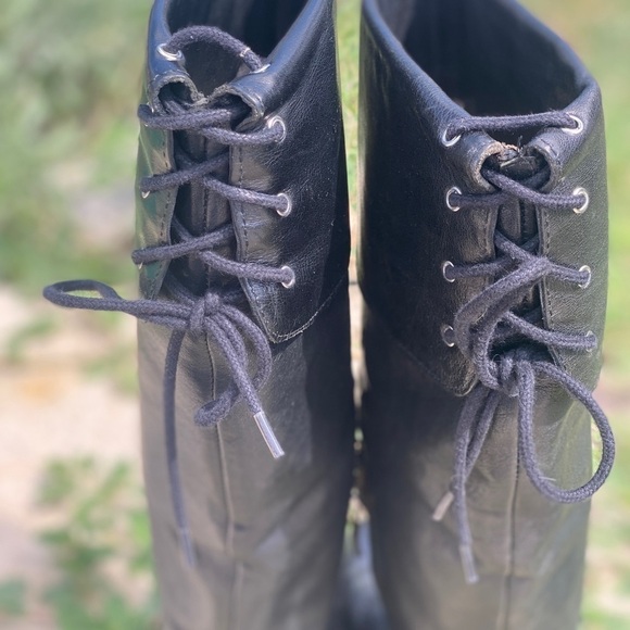 Vince Camuto leather knee high campus riding boots size 9 lace up edgy - Picture 2 of 13